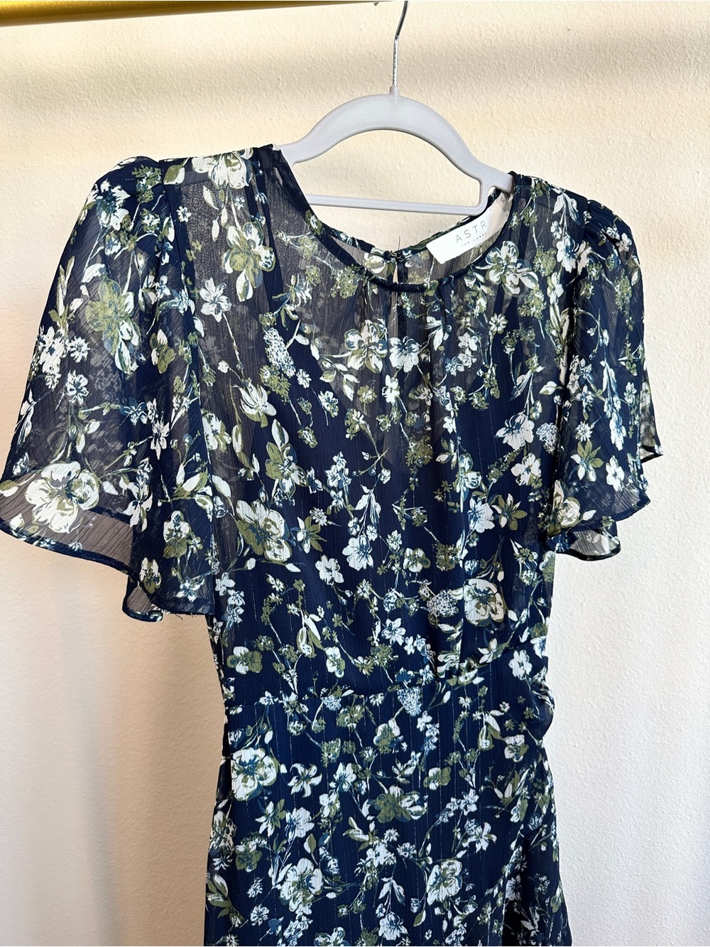 ASTR the Label Floral Flutter Sleeve Maxi Dress - Picture 6 of 16